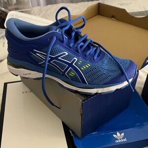 Women’s Asics Sneakers Size9.5